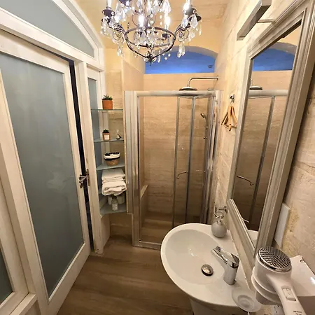 Apartment In A Traditional Guest House, With Private Yard And Shared Roof Terrace Gotown8 Sliema