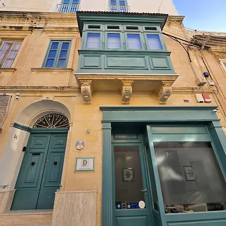 Apartment In A Traditional Guest House, With Private Yard And Shared Roof Terrace Gotown8 Sliema