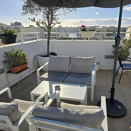 Apartment In A Traditional Guest House, With Private Yard And Shared Roof Terrace Gotown8